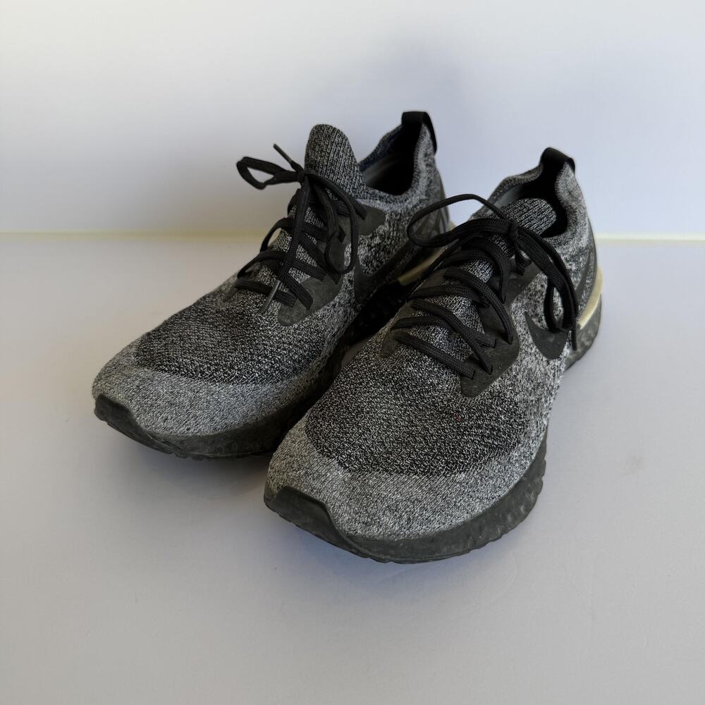 Nike Epic React Flyknit 2 Shoes Cookies & Cream Oreo Mens Sz 12 Gray AQ0067-011